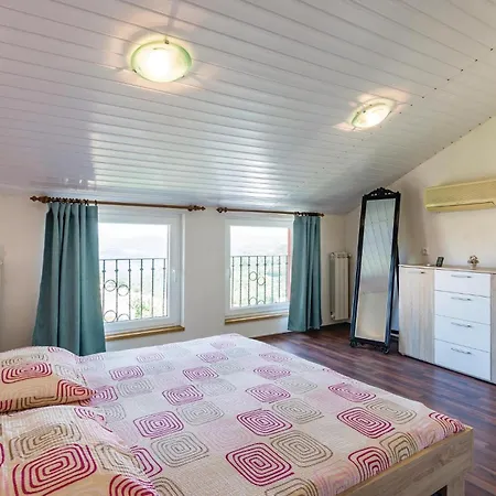 2 Bedroom Amazing In *