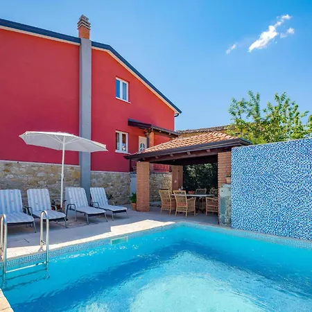 Apartment 2 Bedroom Amazing In